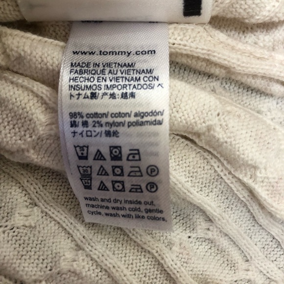 EUC Tommy Hilfiger Sweater - Picture 2 of 4